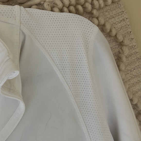 Lucy white tech Jacket sz Medium - Picture 5 of 6